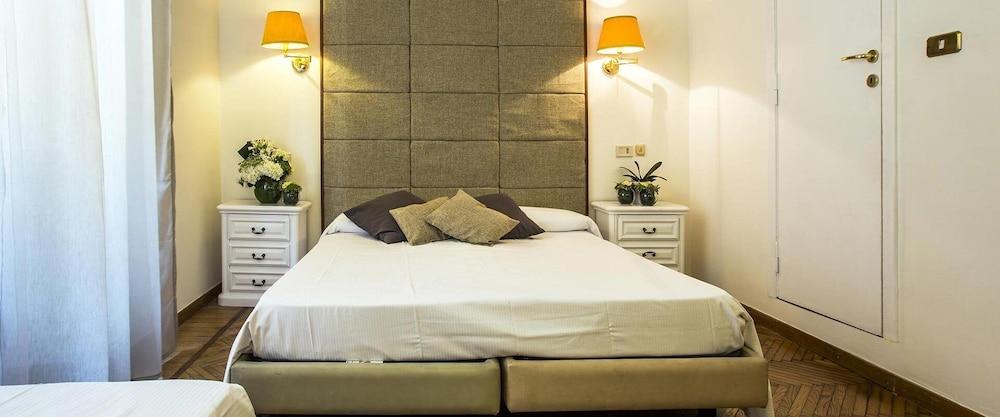 Hotel Trinita Dei Monti ローマ エクステリア 写真