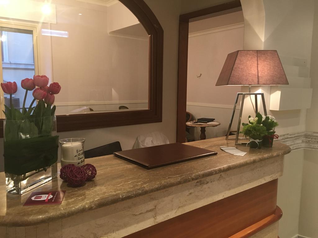 Hotel Trinita Dei Monti ローマ エクステリア 写真